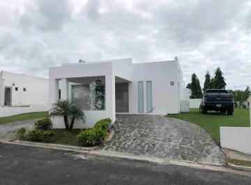 Casa · 119m² · 3 Recámaras · 2 Estacionamientos · Alquiler de Villa en PH Ibiza Residences, Rio Hato