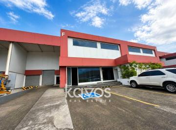 Bodega-Galpón-Depósito · 795m² · 3 Estacionamientos · Se Alquila Galera en Parque Logistico / con Oficinas