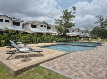 Casa de 3 habitaciones, San Miguelito · Tu Casa Nueva Para Estrenar en Brisas del Golf, PH Noura. Mls 25 - 9550