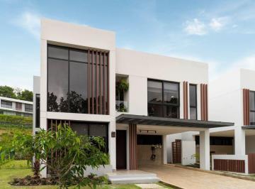 Casa · 192m² · 3 Recámaras · 2 Estacionamientos · Venta Casa en PH Riverwalk Villas - Ambar, Green City