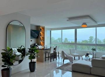 Apartamento de 3 habitaciones, Panamá · Venta de Apartamento en Costa del Este PH Altamar del Este