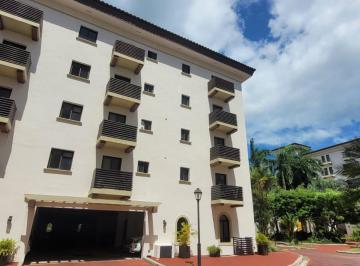 Apartamento · 195m² · 3 Recámaras · 2 Estacionamientos · Apartamento Venta PH Embassy Village - Albrook