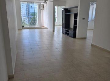 Apartamento de 3 habitaciones, Panamá · Vendo Apartamento Centrico en El Cangrejo