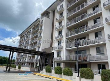 Apartamento de 2 habitaciones, Arraiján · Alquiler en PH Madeira, Panamá Pacífico | Planta Baja con Jardín Privado | Amoblado