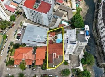 Terreno / Lote · 486m² · 5 Recámaras · 7 Estacionamientos · Se Vende Propiedad en Marbella - Ideal Para Desarrollo