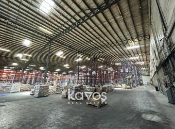 Bodega-Galpón-Depósito · 13709m² · 21 Estacionamientos · Bodega en Alquiler en Juan Díaz | Centro Logístico