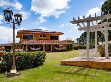Casa de 4 habitaciones, Chame · Vendo Casa en Coronado