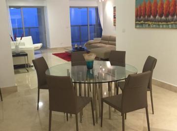Apartamento · 260m² · 4 Recámaras · 2 Estacionamientos · Alquiler de Apartamento en PH Yoo, Av Balboa, Panama.