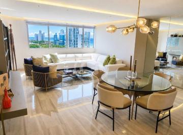 Apartamento de 3 habitaciones, Panamá · Venta Apartamento Marbella Tower Remodelado de Lujo Oportunidad