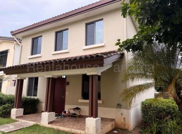 Casa de 4 habitaciones, Arraiján · Casa en Alquiler en Panama Pacifico