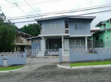Casa de 5 habitaciones, Panamá · Vendo Amplia Casa en Betania Altos del Chase
