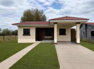Casa de 2 habitaciones, Chitré · Venta de Casa en Herrera Villa Santa Marta