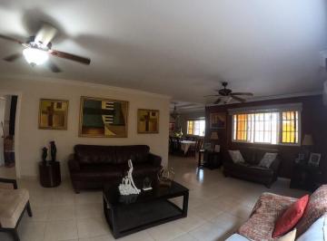 Casa de 5 habitaciones, Panamá · Venta Casa Altos de Panamá