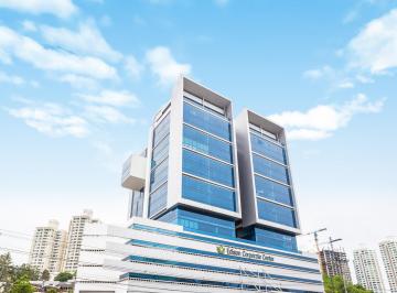 Oficina comercial · 99m² · 6 Estacionamientos · Alquiler Oficina en Edison Corporate Center