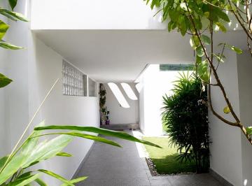 Casa · 347m² · 4 Recámaras · 2 Estacionamientos · Casa en Venta con Piscina | Betania