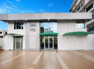 Edificio · 576m² · 12 Recámaras · 10 Estacionamientos · Se Vende Edificio de Oficinas en Urbanización El Carmen