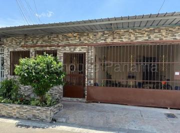 Casa de 2 habitaciones, Panamá · Venta de Casa en Casa Siesta Tocumen Hq
