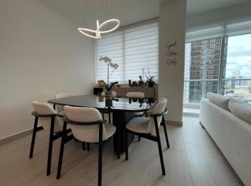 Apartamento · 106m² · 3 Recámaras · 2 Estacionamientos · Apartamento en Alquiler / Obarrio / PH Urbana / Amoblado Ct