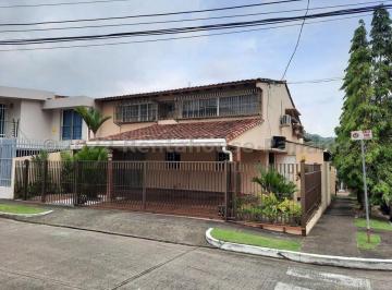 Casa de 4 habitaciones, Panamá · Casa en Venta, La Alameda