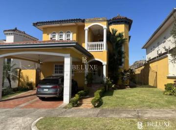 Casa · 450m² · 5 Recámaras · 2 Estacionamientos · Venta de Casa en Altos de Panama (6)