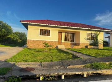 Casa de 2 habitaciones, Dolega · Los Algarrobos Dlega Chiriqui Casa en Alquiler