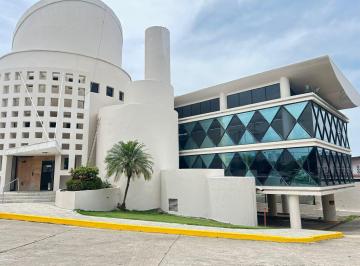 Edificio , Panamá · ¡Exclusiva Propiedad Comercial en Venta Sobre La Transístmica!