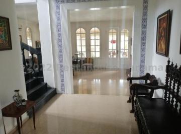Casa de 4 habitaciones, Panamá · Venta Casa La Alameda