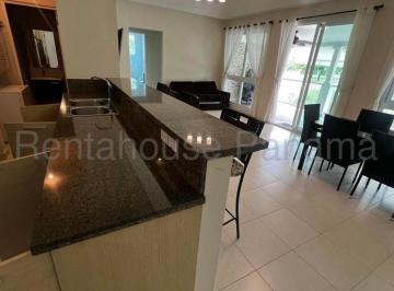Apartamento de 3 habitaciones, Antón · Venta de Apartamento en Bijao Beach Club (Edificio Rodman) | Esquina | Amoblado.