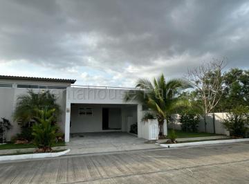 Casa de 3 habitaciones, Panamá · Alquiler de Casa en Costa Sur PH Villa Sur 311 m