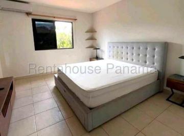Casa de 4 habitaciones, Panamá · Venta de Casa en Versalles PH Versalles I