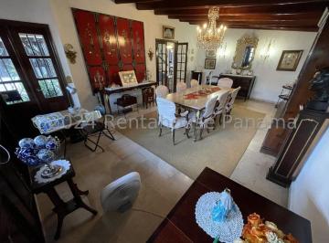 Casa de 4 habitaciones, Panamá · Venta Casa San Francisco