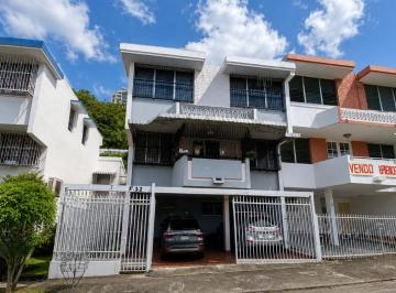 Casa de 4 habitaciones, Panamá · Casa de 3 Niveles en Villa de Las Fuentes | 298 m² de Construcción | $280,000
