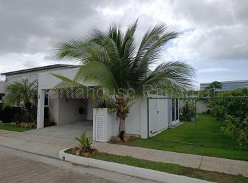 Casa de 3 habitaciones, Panamá · Alquiler de Casa en Costa Sur Villa Sur 311 m