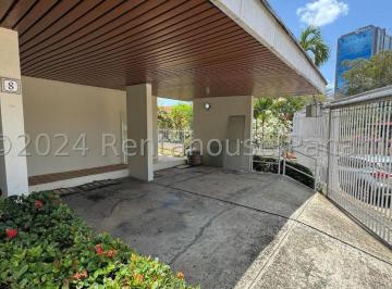 Casa de 4 habitaciones, Panamá · Venta de Casa en San Francisco