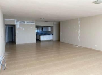 Apartamento de 3 habitaciones, Panamá · Venta de Apartamento en Av Balboa