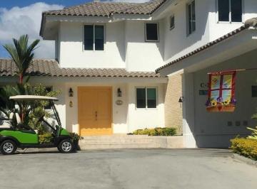 Casa · 500m² · 4 Recámaras · 4 Estacionamientos · Venta de Casa en Bijao Beach Club, Rio Hato
