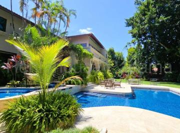 Casa de 6 habitaciones, Panamá · Casa en Alquiler en Altos del Golf