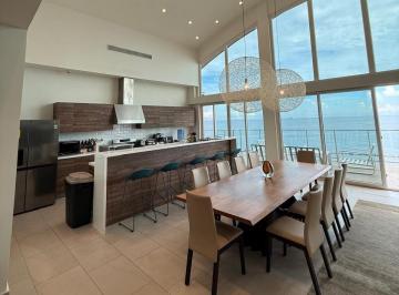 Apartamento · 400m² · 4 Recámaras · 3 Estacionamientos · Apartamento en Venta en Playa Escondida