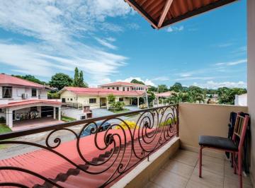 Casa · 232m² · 3 Recámaras · 3 Estacionamientos · Venta de Casa en El Terronal, Villa Venice