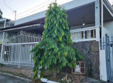 Casa · 3 Recámaras · 2 Estacionamientos · Venta de Casa en Hato Pintado