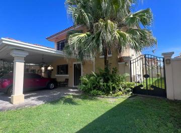 Casa de 3 habitaciones, San Miguelito · Brisas del Golf Casa en Venta