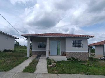Casa · 450m² · 2 Recámaras · 1 Estacionamientos · Alquilo Casa Semi Amoblada o Sin Muebles