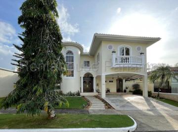 Casa de 3 habitaciones, Panamá · Vendo Casa de 533 m² en Ancón 26 - 6382gg