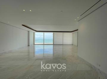 Apartamento · 395m² · 4 Recámaras · 3 Estacionamientos · En Alquiler PH The Towers Paitilla 4 Recamaras Linea Blanca