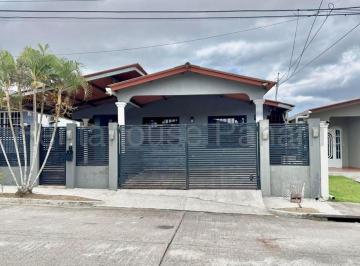 Casa de 3 habitaciones, San Miguelito · Venta de Casa en Terrazas del Golf