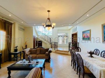 Casa de 4 habitaciones, Panamá · Venta de Casa en Las Cumbres Casa Las Cumbres