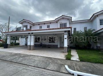 Casa de 3 habitaciones, Panamá · Venta Casa Duplex Versalles Ih
