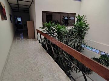 Casa de 6 habitaciones, Panamá · Amplia Casa en Venta en Los Ángeles