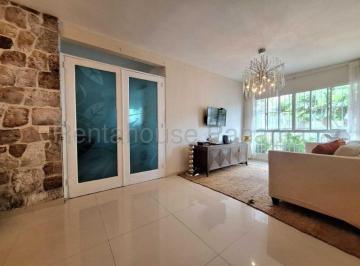 Casa de 5 habitaciones, Panamá · Venta Casa Las Cumbres