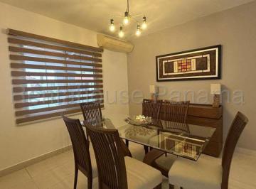 Casa de 3 habitaciones, Panamá · Venta de Casa en Versalles PH Quintas de Versalles